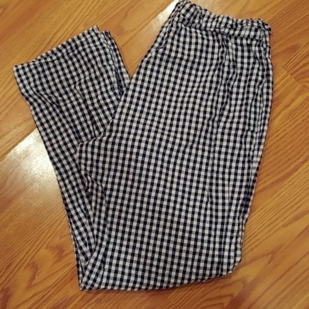 kendall and kylie checkered pants size Medium black and white elastic waistban